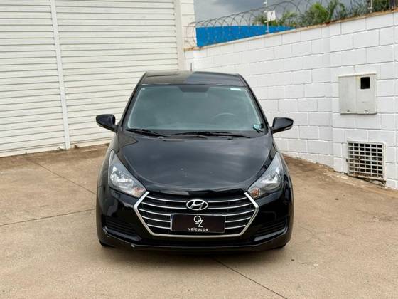 HYUNDAI HB20S 1.6 COMFORT PLUS 16V FLEX 4P MANUAL HYUNDAI HB20S 1.6 COMFORT PLUS 16V FLEX 4P MANUAL